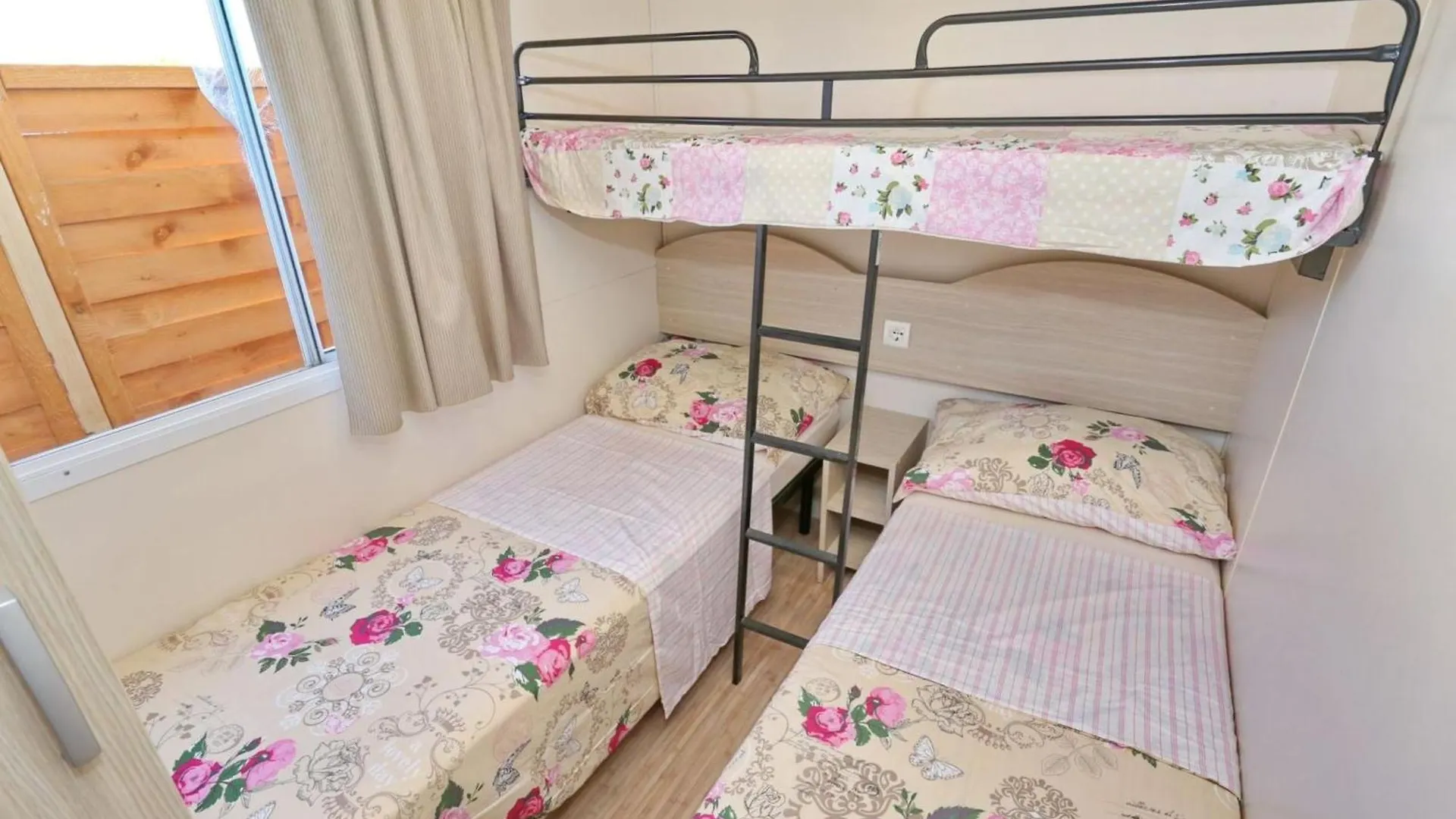 Mobillehome Camp Turanj Hébergement de vacances