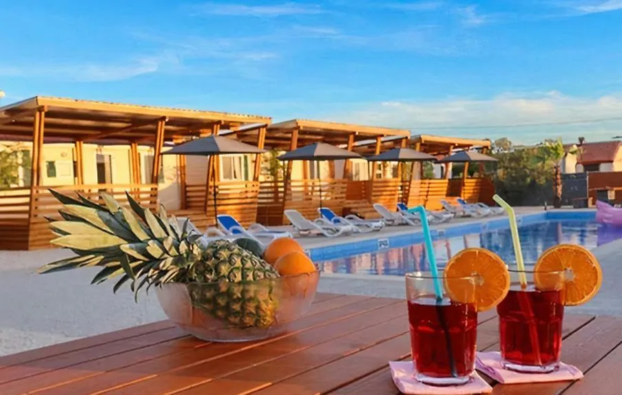 Hébergement de vacances Mobillehome Camp Turanj Croatie